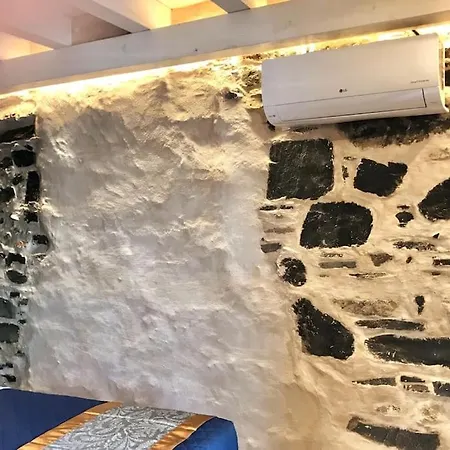 Romantic Stone With Amazing View Of And Oleandra לאליו