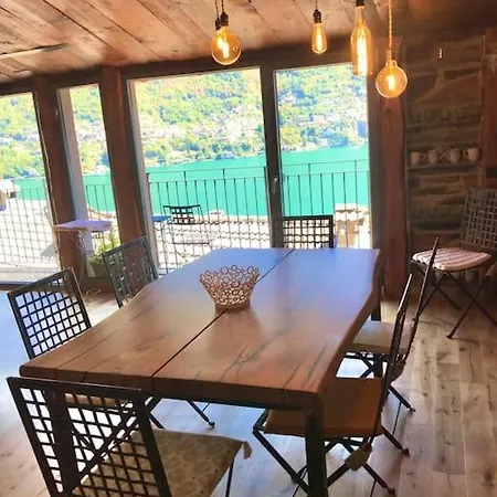 Holiday home Romantic Stone With Amazing View Of And Oleandra Laglio