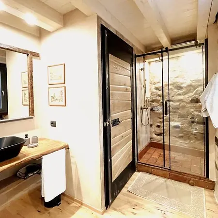 Holiday home Romantic Stone With Amazing View Of And Oleandra