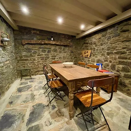 Romantic Stone With Amazing View Of And Oleandra Holiday home Laglio
